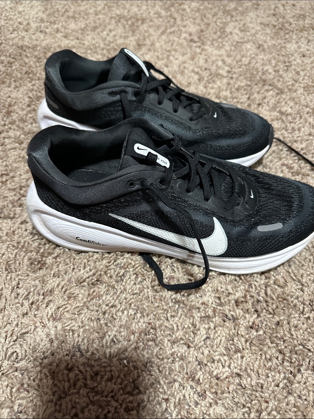 Nike Black and White Big Kid Running Sneakers